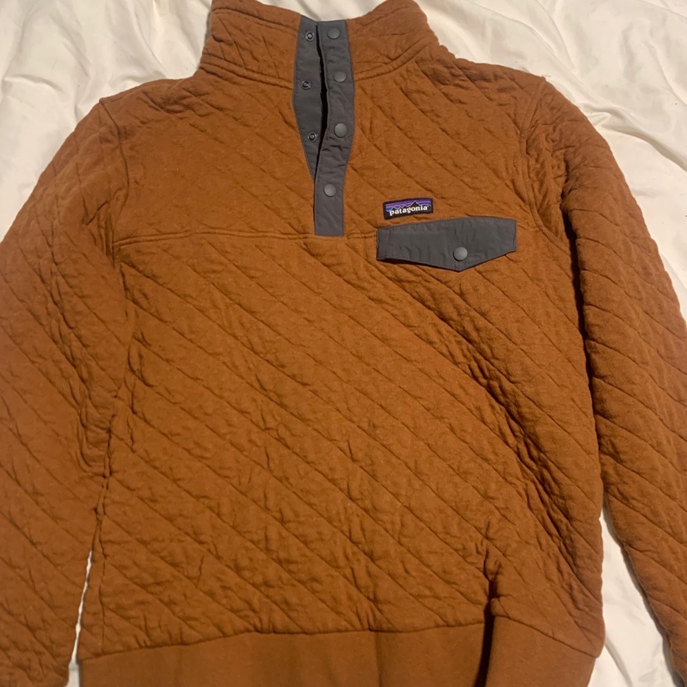 organic cotton quilt snapT pullover brown